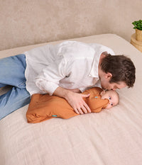 Swaddle Up™ Pucksack 2.5 TOG Baumwolle Haselnuss Gesteppter Stern