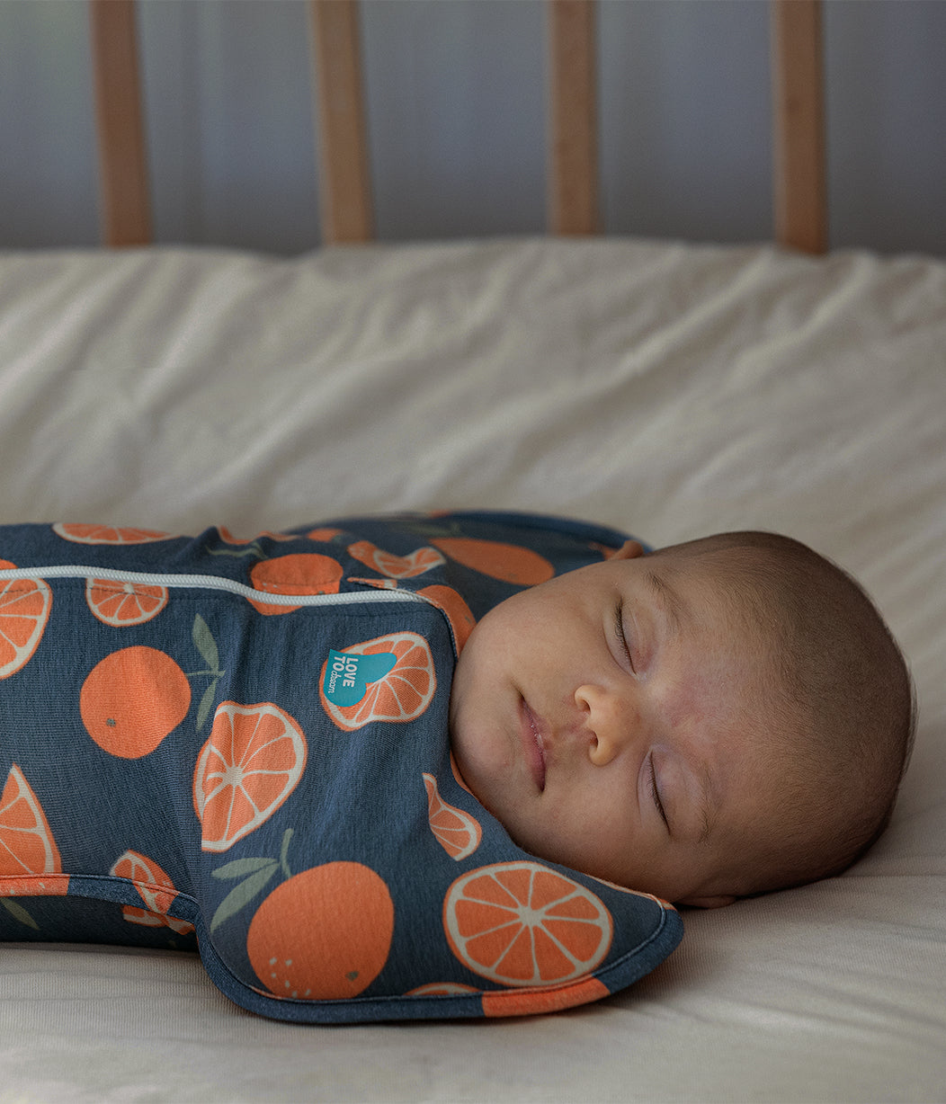 Swaddle Up™ Pucksack Süsse Träume Denim